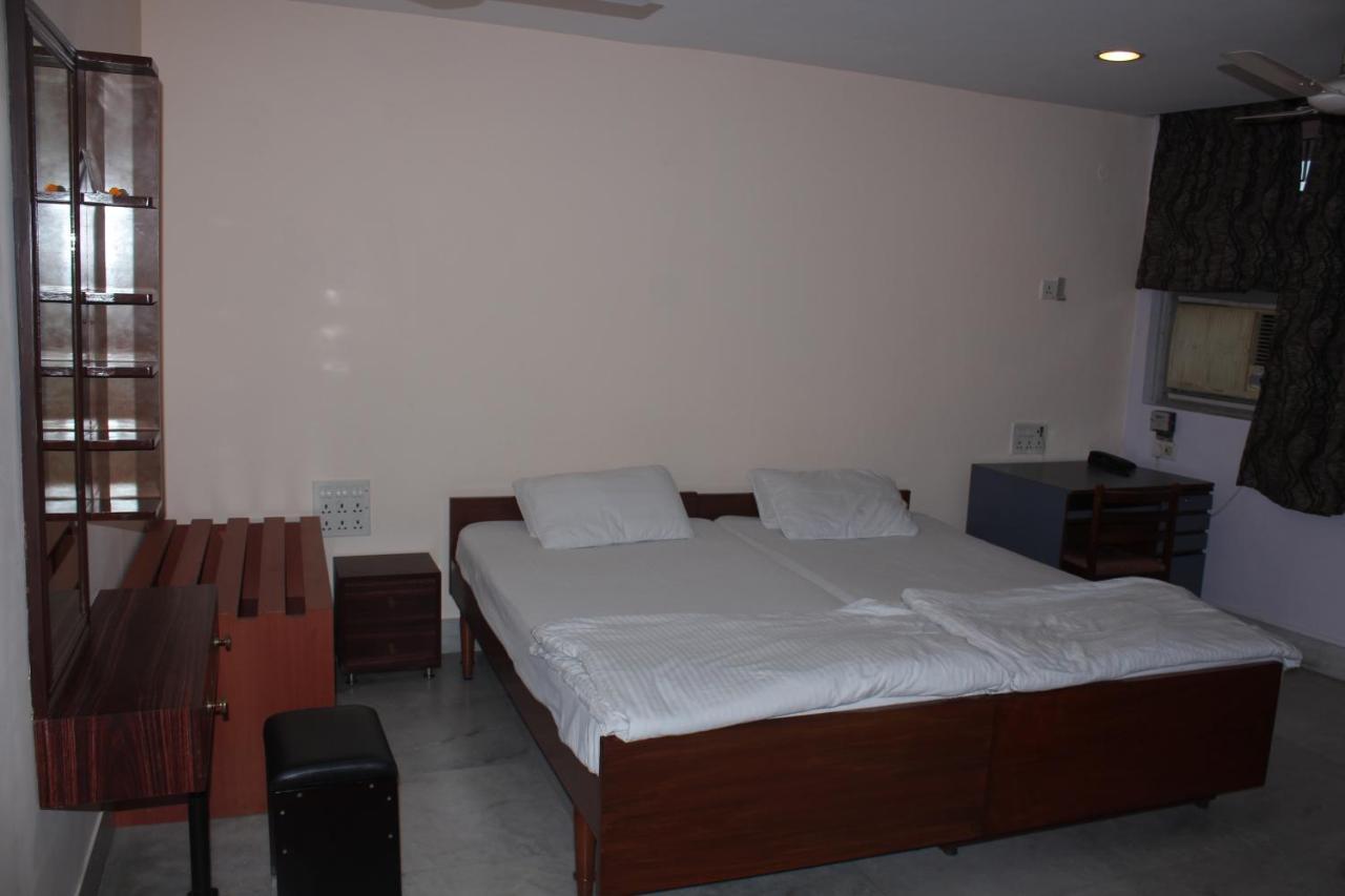 Service Apartments, Park Street, Calcutta Exterior foto