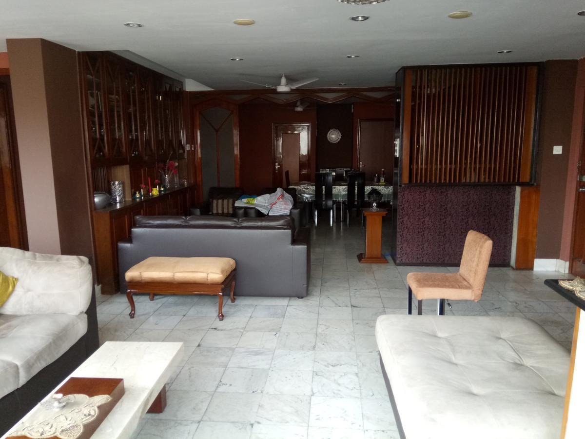 Service Apartments, Park Street, Calcutta Exterior foto