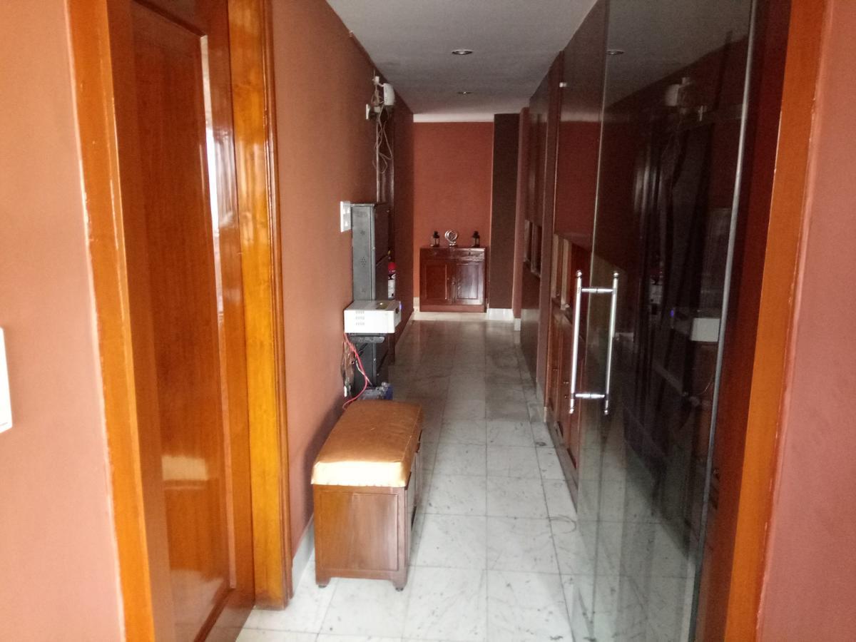 Service Apartments, Park Street, Calcutta Exterior foto